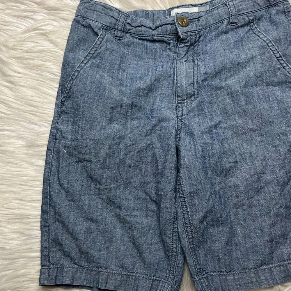 Old Navy Flat front Chambray Shorts Medium Denim Wash Size 10
